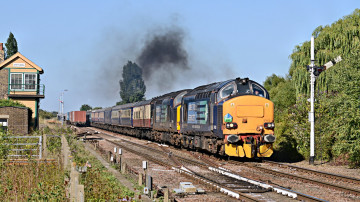 Картинка техника поезда железная дорога локомотив рельсы грузовой состав вагоны