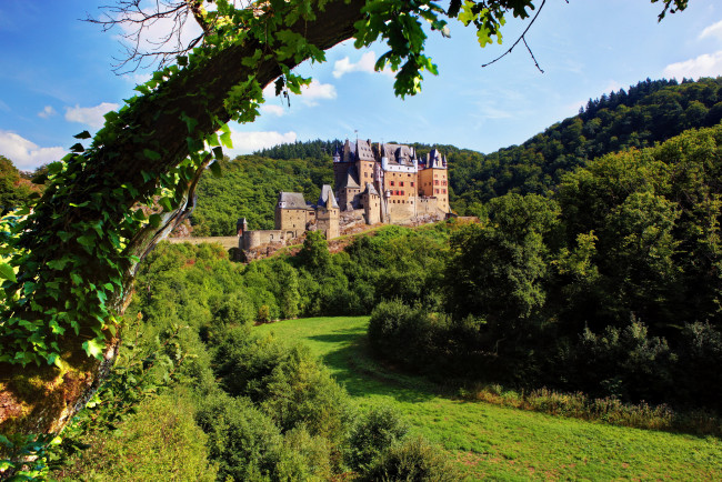 Обои картинки фото burg, eltz, германия, города, дворцы, замки, крепости, парк, замок