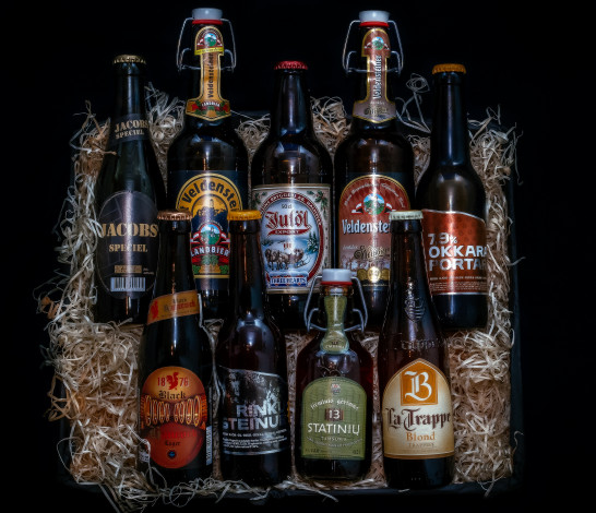 Обои картинки фото бренды, бренды напитков , разное, бутылки, пиво