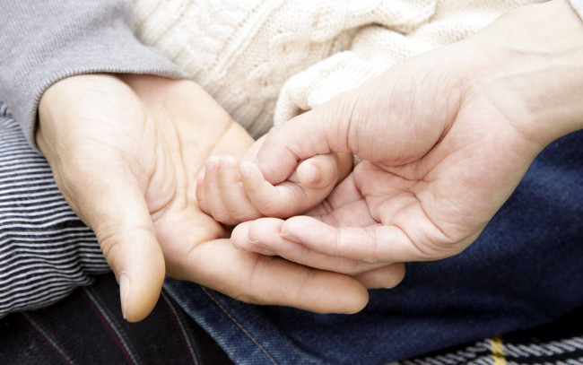 Обои картинки фото разное, руки, ручка, детская