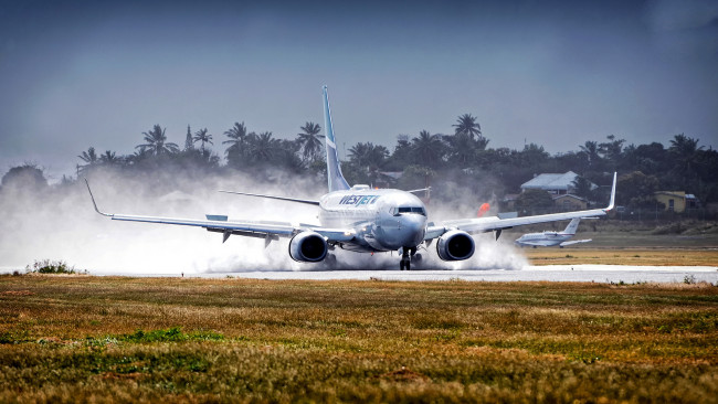 Обои картинки фото boeing 737-7ct, авиация, пассажирские самолёты, авиалайнер