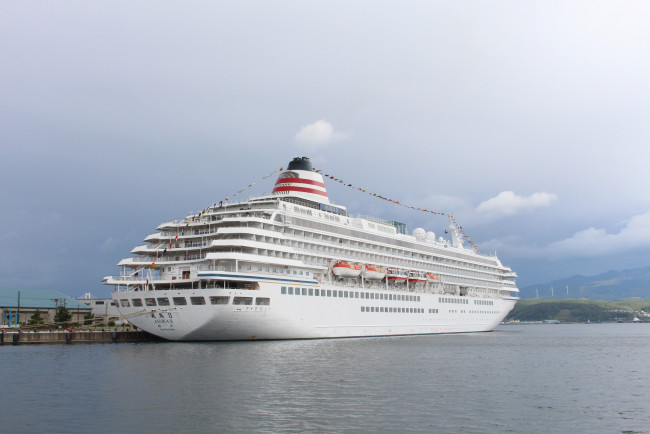 Обои картинки фото корабли, лайнеры, лайнер, круиз