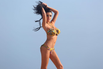 Картинка abigail+ratchford девушки купальник поза брюнетка красотка модель девушка abigail ratchford