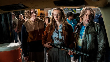 Картинка halloween+kills+ +2021+ кино+фильмы halloween+kills хэллоуин убивает кадры фильм ужасы andi matichak триллер