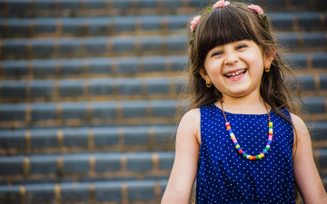 Картинка разное дети девочка бусы