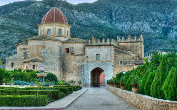 Картинка города католические соборы костелы аббатства