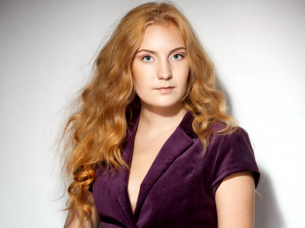 Обои картинки фото Александра Остроухова, девушки