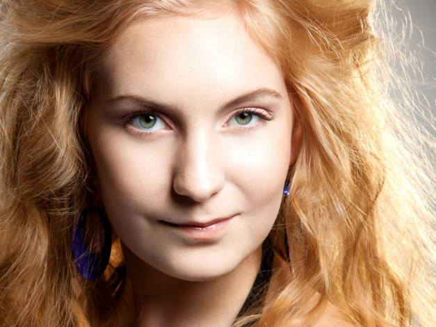 Обои картинки фото Александра Остроухова, девушки