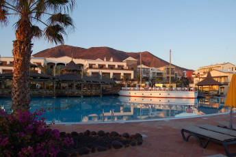 Картинка испания канарские ва Яйса города улицы площади набережные набережная курорт