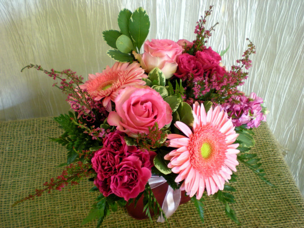 Обои картинки фото цветы, букеты, композиции, букет, розы, герберы
