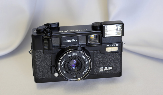 Обои картинки фото minolta hi-matic af, бренды, mirinda, фотокамера
