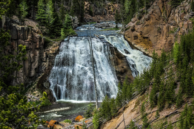 Обои картинки фото природа, водопады, водопад, лес, река