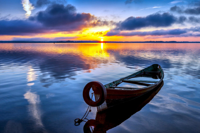 Обои картинки фото корабли, лодки,  шлюпки, отражение, река