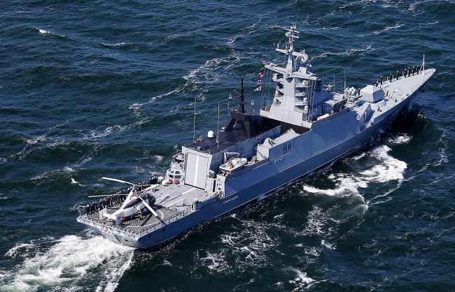 Обои картинки фото корвет 