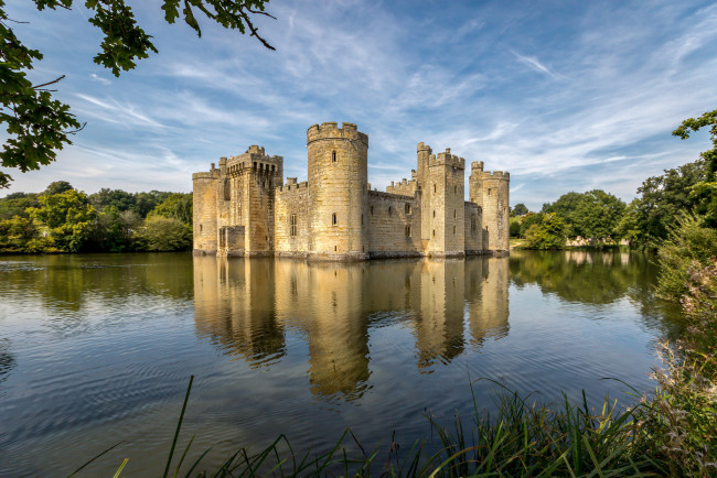 Обои картинки фото bodiam castle, города, замки англии, простор