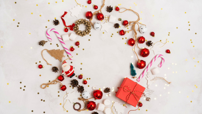 Обои картинки фото праздничные, - разное , новый год, игрушки, леденцы, шарики