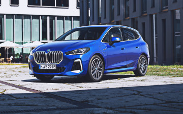 Картинка автомобили bmw 230e xdrive active tourer m sport 4k 2021 года u06 немецкие машины бмв