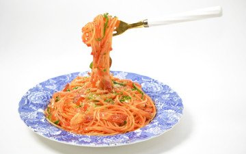 обоя еда, макароны,  макаронные блюда, тарелка, вилка, спагетти
