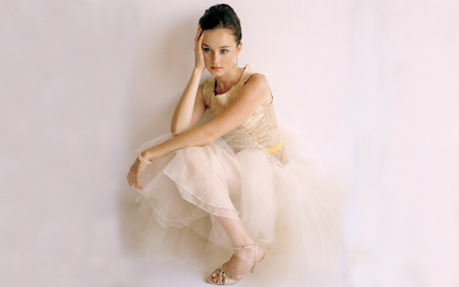 Обои картинки фото Alexis Bledel, девушки, , , задумчивый, вид