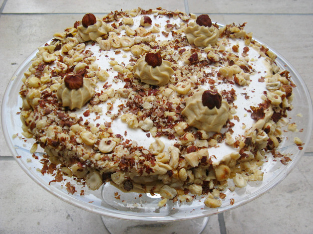 Обои картинки фото еда, торты, безе, орехи, крем, торт