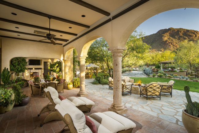 Обои картинки фото интерьер, веранды,  террасы,  балконы, кресла, колонны