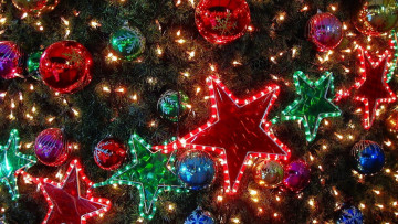 Картинка праздничные Ёлки гирлянды украшения звезды шары ёлка огни