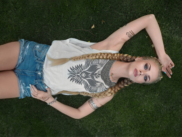 Обои картинки фото девушка, девушки, -unsort , блондинки,  светловолосые, karina, модель