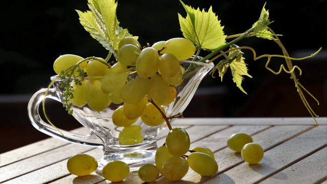 Обои картинки фото еда, виноград, ягоды