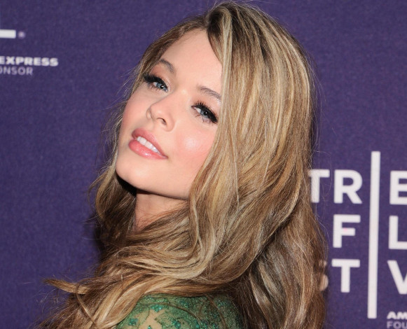 Обои картинки фото девушки, sasha pieterse, актриса, блондинка, лицо