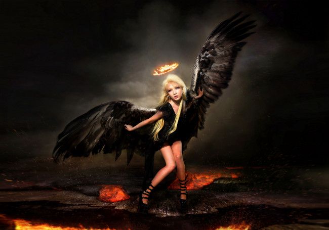 Обои картинки фото фэнтези, фотоарт, взгляд, нимб, крылья, фон, девушка