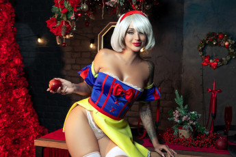 Картинка девушки valery+himera+ lera+himera образ косплей наряд костюм белоснежка яблоко чулки белье новый год украшения