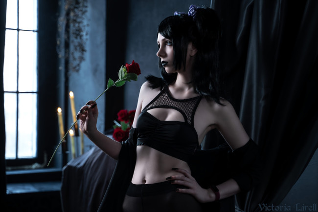 Обои картинки фото victoria lirell, девушки, девушка, женщина, брюнетка, темноволосая, сексуальная, модель, звезда, позирует, разная, обувь, верхняя, стильная, одежда, нижнее, эротическое, бельё, трусы, лифчик, колготки, чулки, аксессуары, макияж, и, множество, элементов, на, фотографии