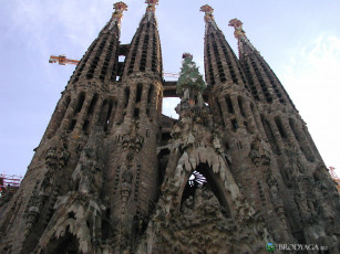 Картинка sagrada familia города барселона испания