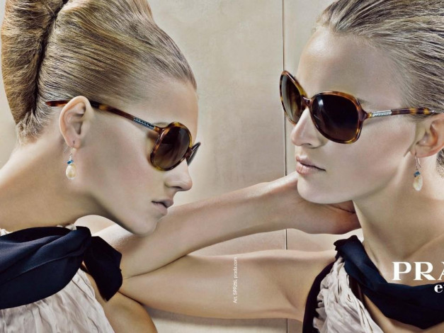 Обои картинки фото бренды, prada