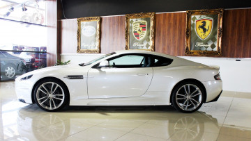 Картинка aston martin автомобили выставки уличные фото элитные великобритания dbs