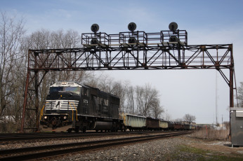 Картинка техника поезда локомотив рельсы состав