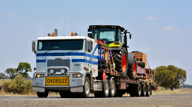 Обои картинки фото freightliner, автомобили, america, north, trucks, daimler, сша, тяжелые, llc, тягачи