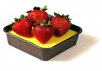 Картинка еда клубника +земляника ягоды