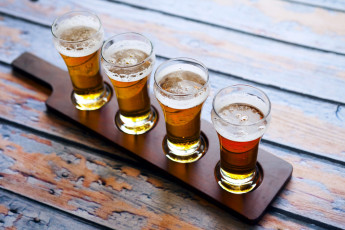 Картинка еда напитки +пиво пена пиво бокалы