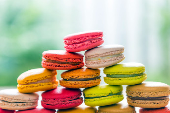 Картинка еда макаруны печенье лакомство ассорти