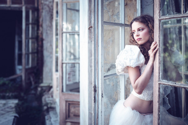 Обои картинки фото девушка, девушки, -unsort , брюнетки, темноволосые, модель