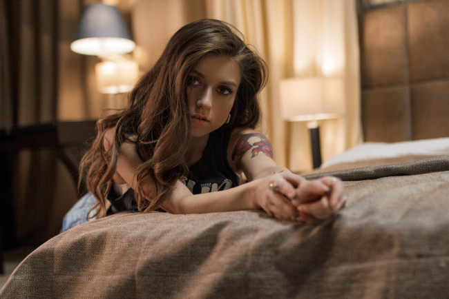 Обои картинки фото девушка, девушки, -unsort , брюнетки, темноволосые, модель