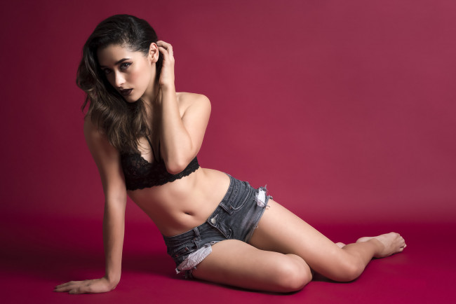 Обои картинки фото девушка, девушки, -unsort , брюнетки, темноволосые, модель