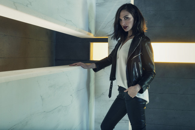 Обои картинки фото галь гадот актриса , 2018, девушки, gal gadot, знаменитости, актриса, галь, гадот, кожаная, куртка, модель, gal, gadot