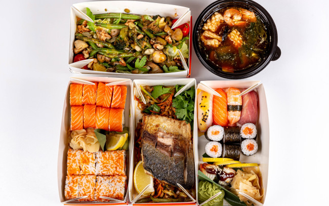 Обои картинки фото еда, разное, суп, рыба, овощи, суши, роллы, восточная, кухня