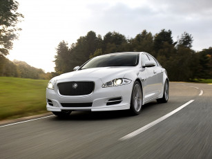 Картинка автомобили jaguar белый седан иксджей ягуар xj