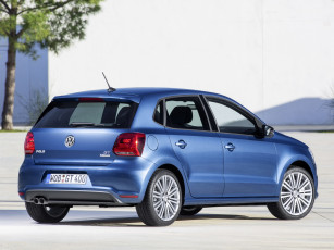 Картинка автомобили volkswagen bluegt polo typ 6r 2014 5-door