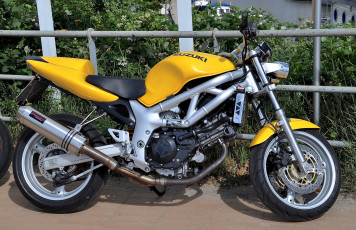 Картинка мотоциклы suzuki