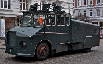 Картинка автомобили грузовики улица