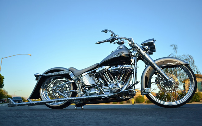 Обои картинки фото мотоциклы, customs, softail, heritage